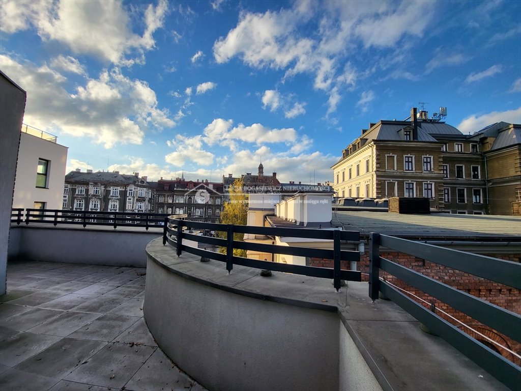 Mieszkanie czteropokojowe  na wynajem Bielsko-Biała  70m2 Foto 11