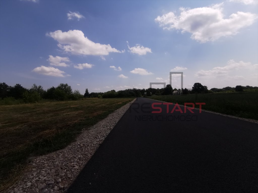Na sprzedaż działka 2400 m² z warunkami zabudowy w Grodzisku: Grodzisk Mazowiecki