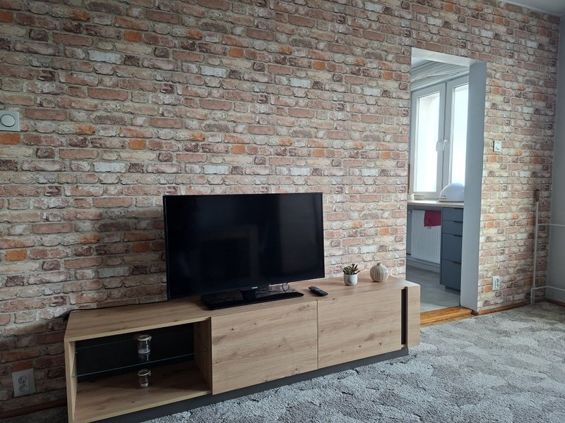 Kawalerka 32 m² z balkonem, blisko centrum i komunikacji Poznań, Winogrady, Osiedle Zwycięstwa, Osiedle Zwycięstwa 8  32m2 Foto 1