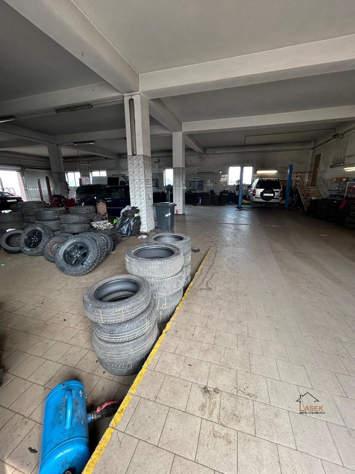 Hala 400 m² z biurem, widoczna, ogrzewana, parking Radocza  400m2 Foto 1