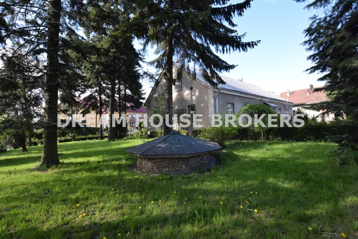 Wynajem dużego budynku z ogrodem i parkingiem w Łańcucie Łańcut, Łańcut, Słowackiego  244m2 Foto 1