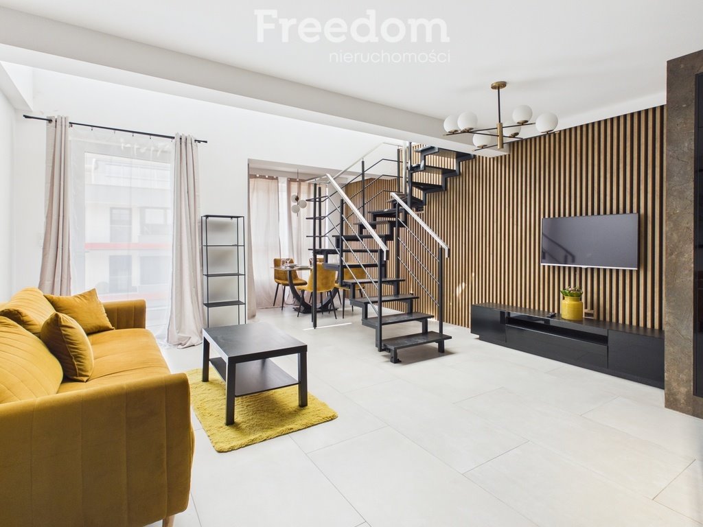 Dwupoziomowe mieszkanie 69,9 m² z nowoczesnym designem i antresolą Opole, Gosławice, Rozmarynowa  70m2 Foto 1