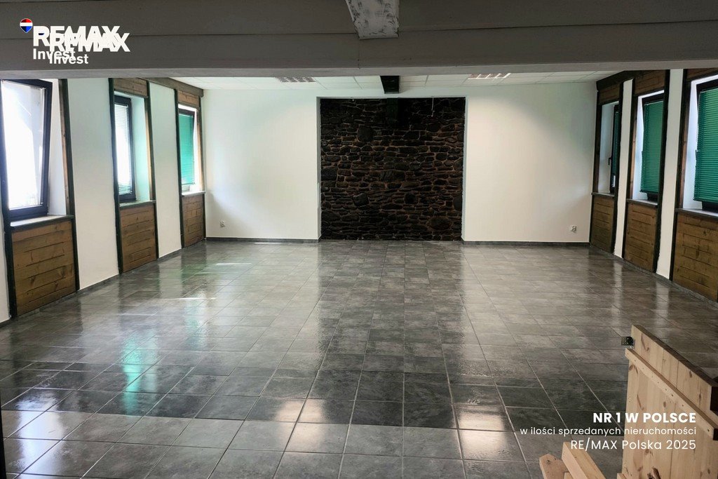 Sprzedam funkcjonalny lokal 224 m² z dwoma wejściami w Ustroniu Ustroń, Lipowska 1  224m2 Foto 1