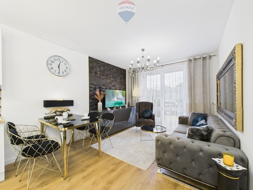 Mieszkanie dwupokojowe na wynajem Grójec, Poświętne  37m2 Foto 1