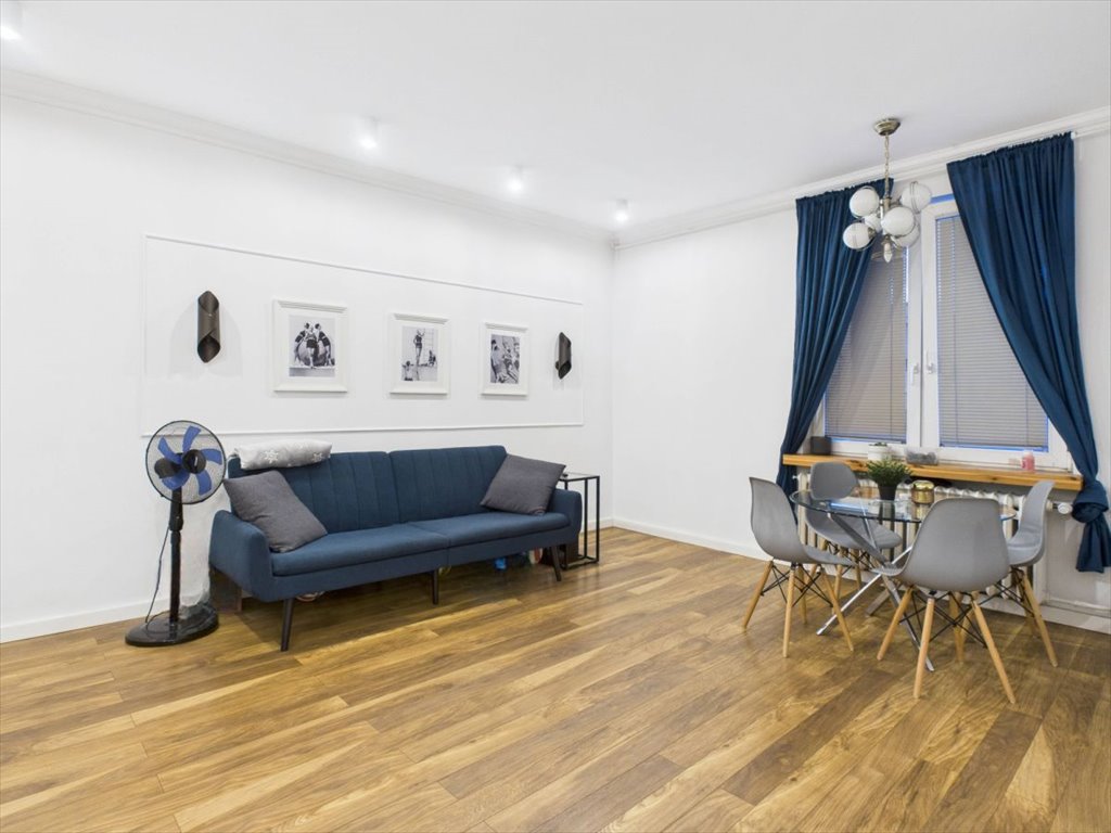 Komfortowe 2-pokojowe mieszkanie 41,11 m² z piwnicą i miejscem postojowym Gdynia, Śródmieście, Antoniego Abrahama  42m2 Foto 1