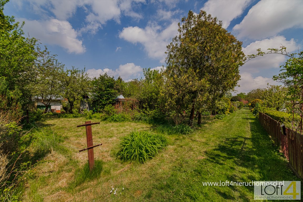 Działka rekreacyjna na sprzedaż Tarnów, Grunwaldzka  294m2 Foto 1