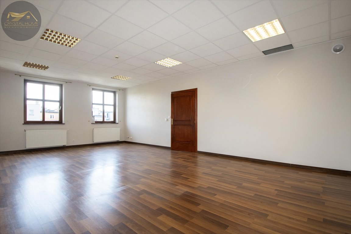 Lokal biurowy 80m² w centrum Świdnicy, windą - polecam! Świdnica  80m2 Foto 1