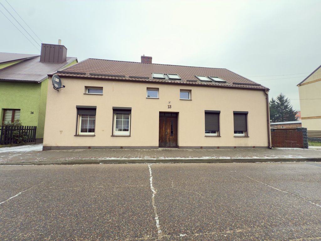 Sprzedam komfortowe 2-pokojowe mieszkanie z ogródkiem i garażem Krzyż Wielkopolski, Adama Mickiewicza  33m2 Foto 1