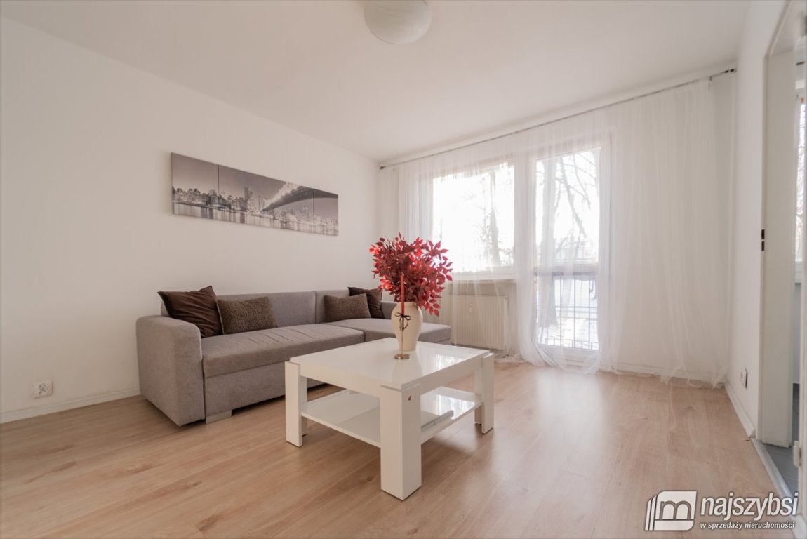 Atrakcyjna kawalerka 25 m2 z piwnicą i niskimi opłatami Stargard, Lotnisko  25m2 Foto 1