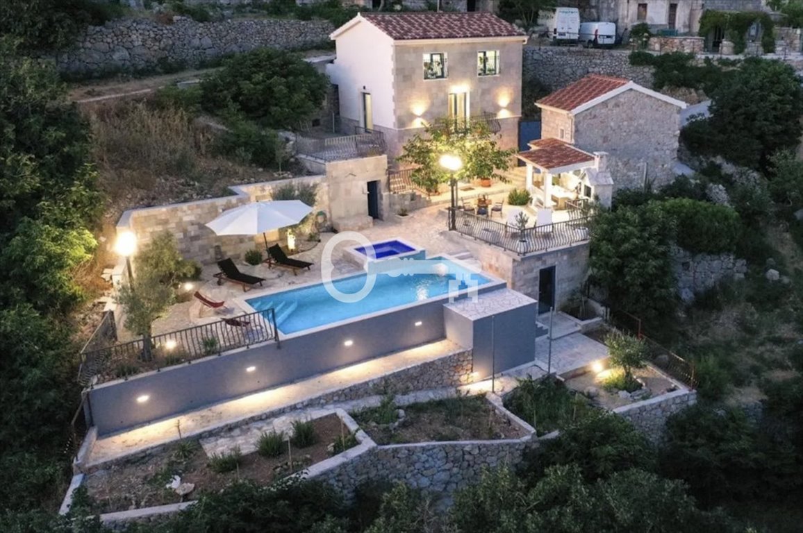 Sprzedam kamienną willę z basenem i panoramicznym widokiem na morze Chorwacja, Čelina, Omiš  120m2 Foto 1