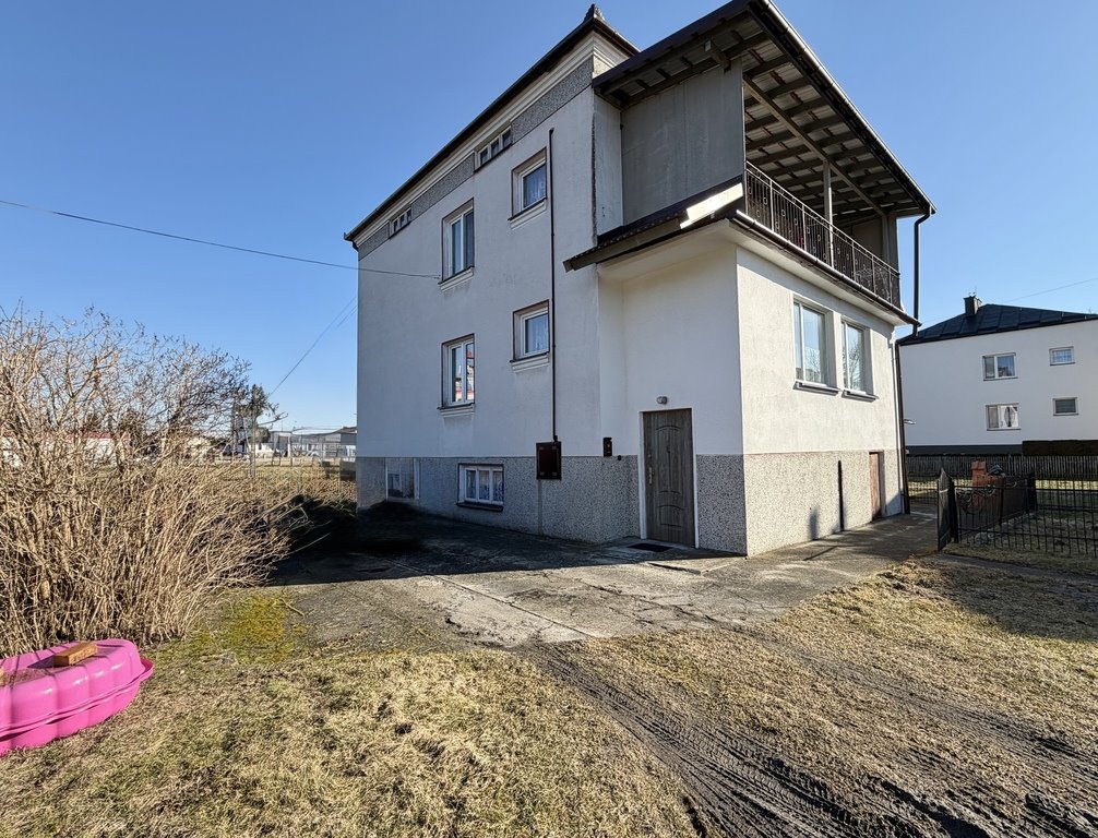 Dom z 2 niezależnymi mieszkaniami, 167 m², 24 arów Wysoka Głogowska  167m2 Foto 1
