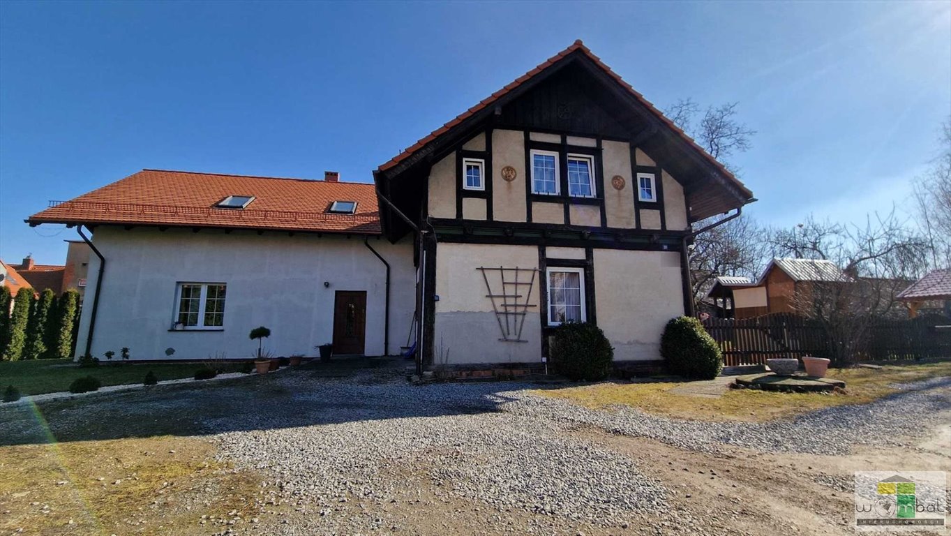 Dom na sprzedaż Bielawa  240m2 Foto 1