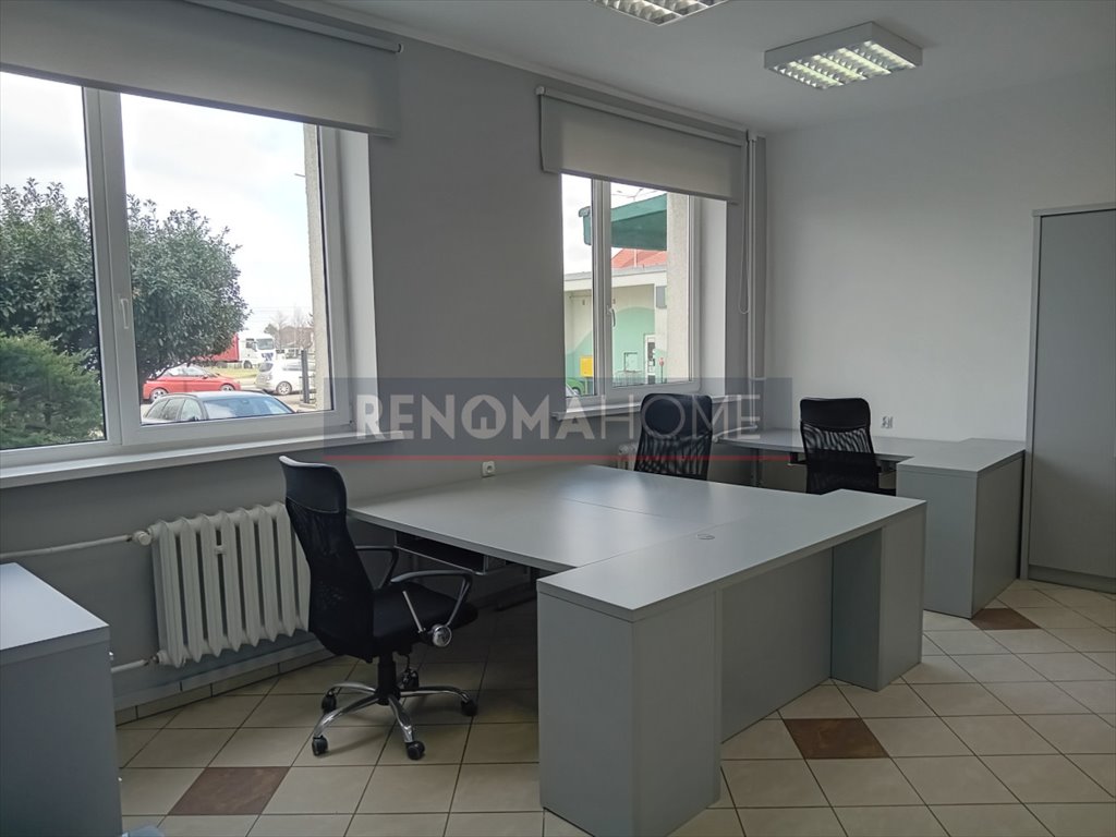 Polecam nowoczesne biura 24 m² z parkingiem i monitoringiem Świdnica  24m2 Foto 1