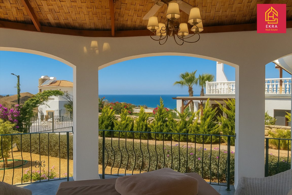 Willa z prywatnym basenem i panoramicznym widokiem na morze Cypr, Esentepe Bahçelı, Bahçelı  120m2 Foto 1