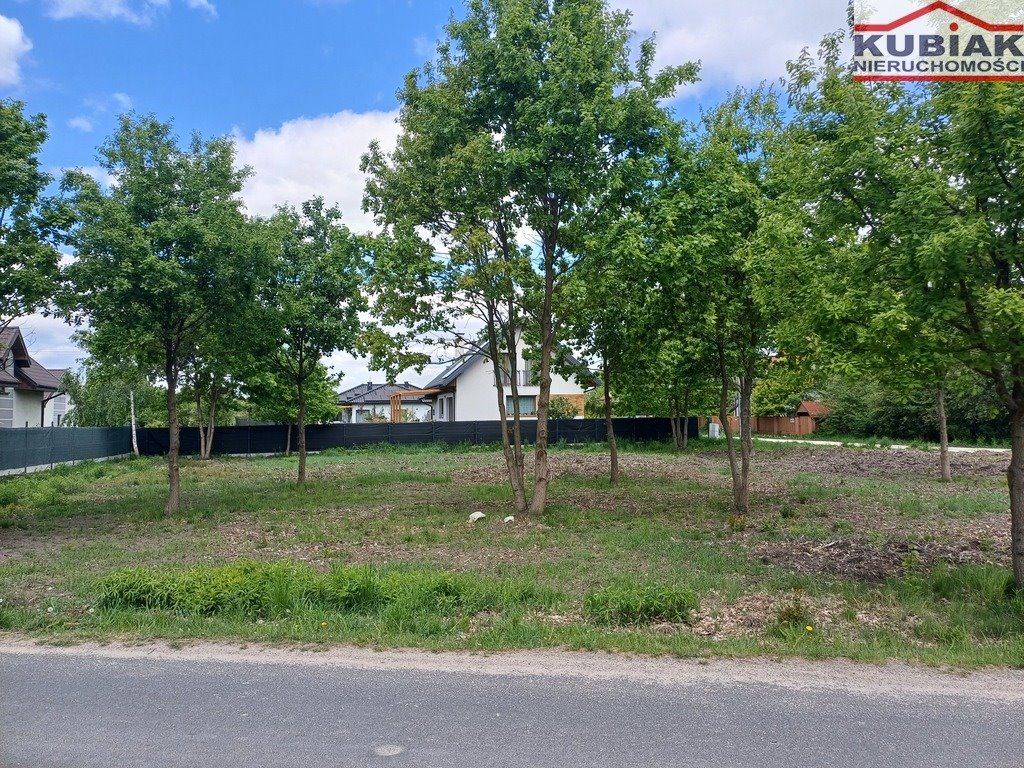 Działka budowlana w Brwinowie, 1401 m², media, plan MN1 Brwinów  1 401m2 Foto 1