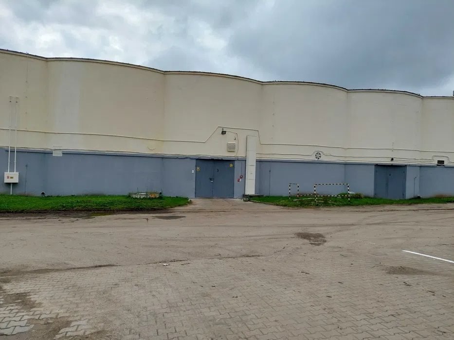 Hala magazynowo-produkcyjna 1645 m², moc do 500 kW - zapraszam Kielce  1 645m2 Foto 1