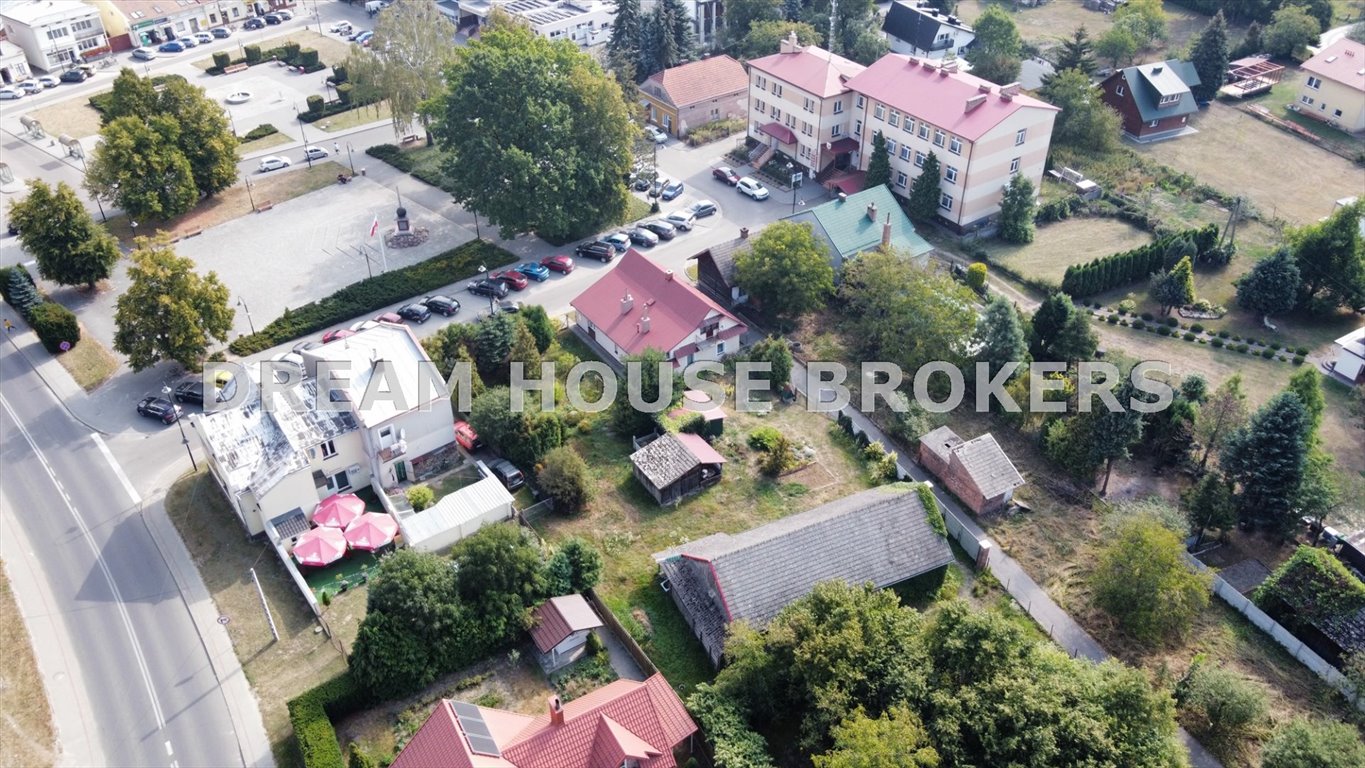 Do sprzedania działka 800 m² z domem i warunkami na działalność Żołynia, Rynek  800m2 Foto 1