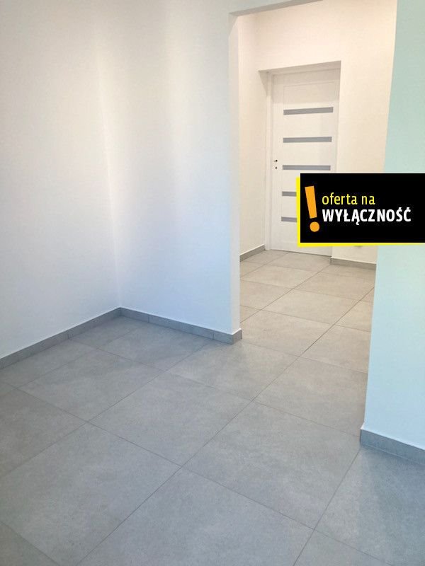 Mieszkanie dwupokojowe na sprzedaż Starachowice, Henryka Sienkiewicza  53m2 Foto 1