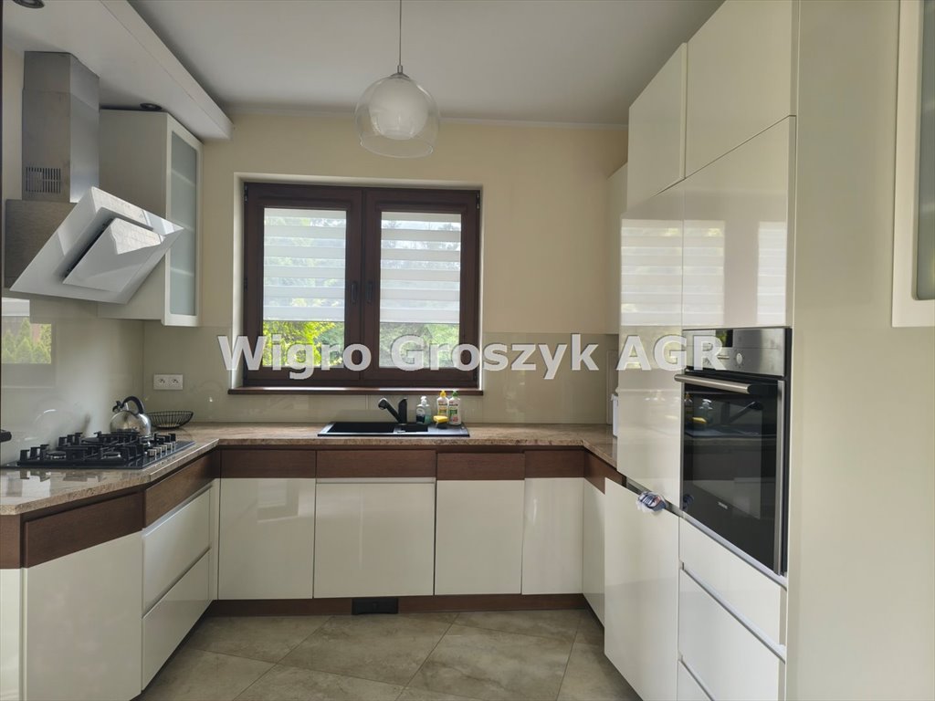 Luksusowy dom z prywatnym stawem i ogrodem (Łomianki Stare) Łomianki, Łomianki Stare  249m2 Foto 1