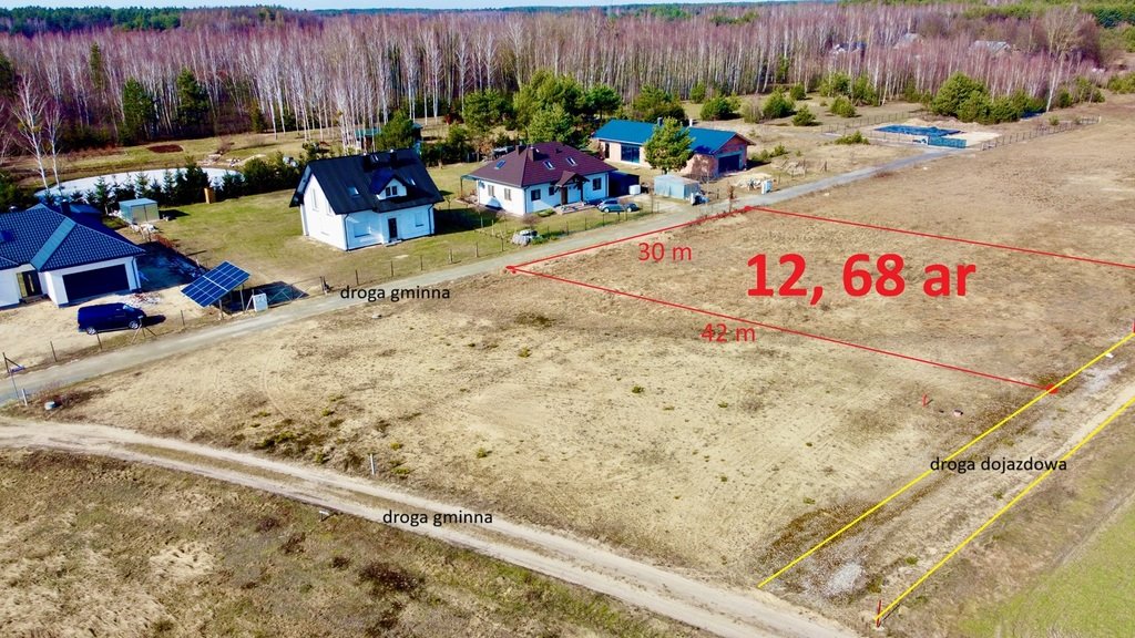 Działka budowlana 12,68 ara z mediami w Cmolas Cmolas  1 268m2 Foto 1