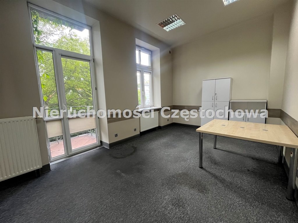 Lokal użytkowy na wynajem Częstochowa, Śródmieście  17m2 Foto 1