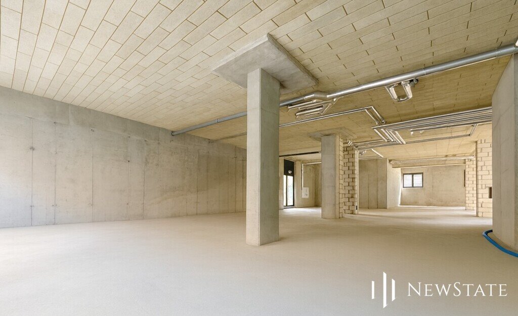 Lokal użytkowy na wynajem Kraków  277m2 Foto 1