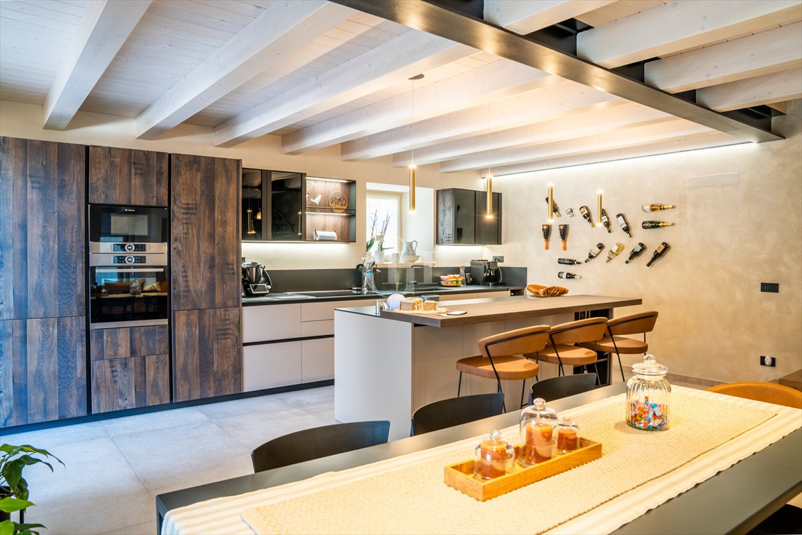 Dom na sprzedaż Włochy, Stravino  480m2 Foto 1