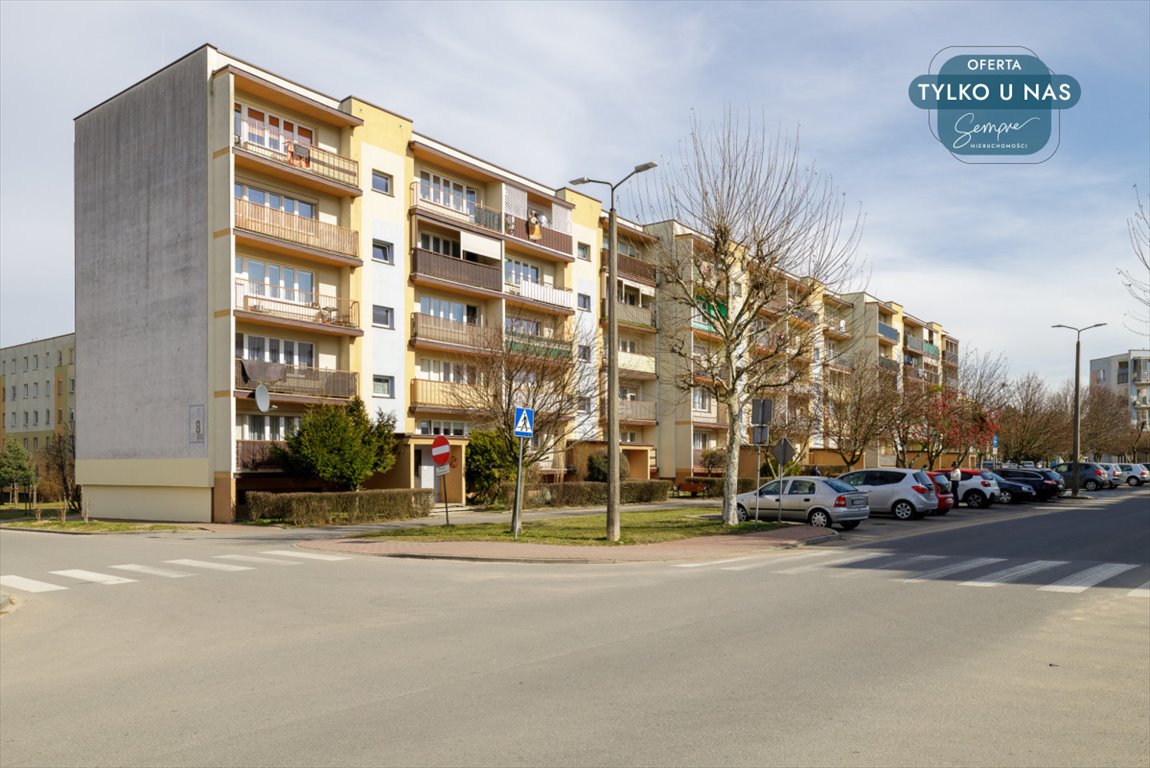 Mieszkanie trzypokojowe na sprzedaż Wieluń, Osiedle Stare Sady  60m2 Foto 1