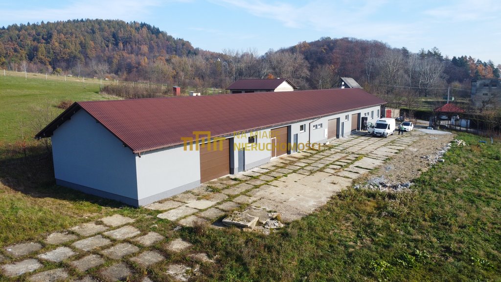 Lokal użytkowy na wynajem Trześniów  468m2 Foto 1