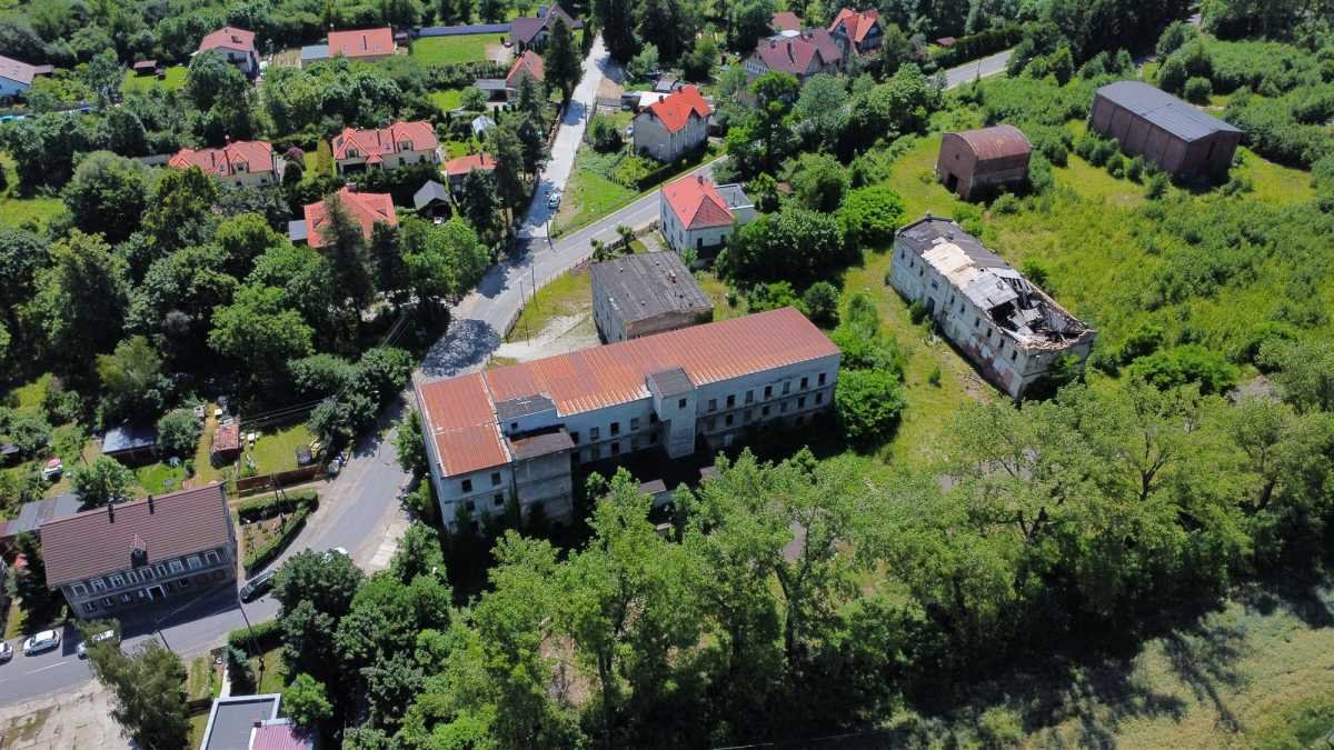 Lokal użytkowy na sprzedaż Pieszyce  2 471m2 Foto 1