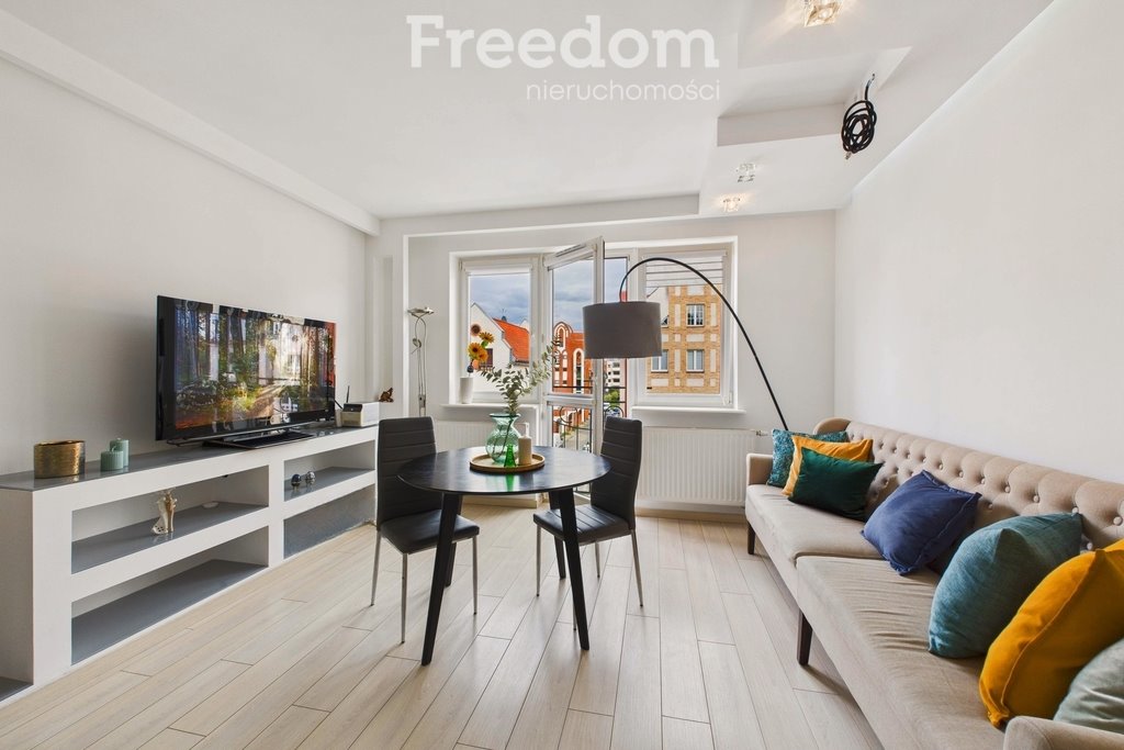 Mieszkanie dwupokojowe na wynajem Elbląg, Stary Rynek  64m2 Foto 1