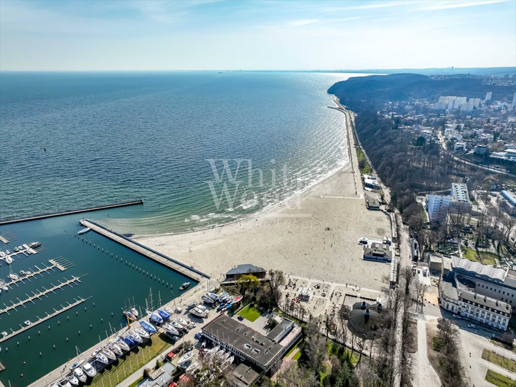 Mieszkanie dwupokojowe na sprzedaż Gdynia, Śródmieście, A. Hryniewickiego  79m2 Foto 3