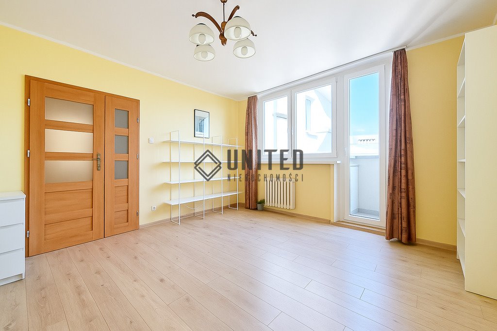 Wyremontowane 3-pokoje z balkonem, garażem i świetną lokalizacją Wrocław, Plac Grunwaldzki, Plac Grunwaldzki  48m2 Foto 1