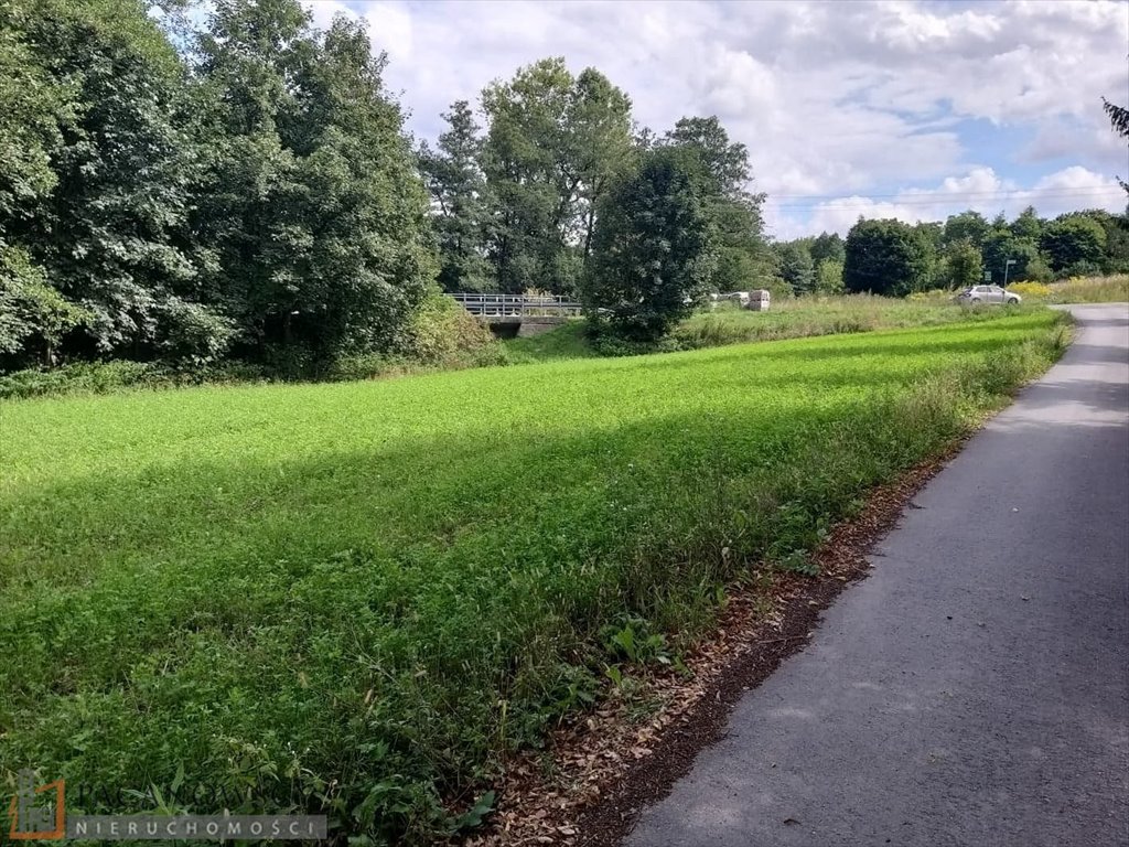 Działka rolna 25 arów przy rzece, media, asfalt Maszków  2 501m2 Foto 1