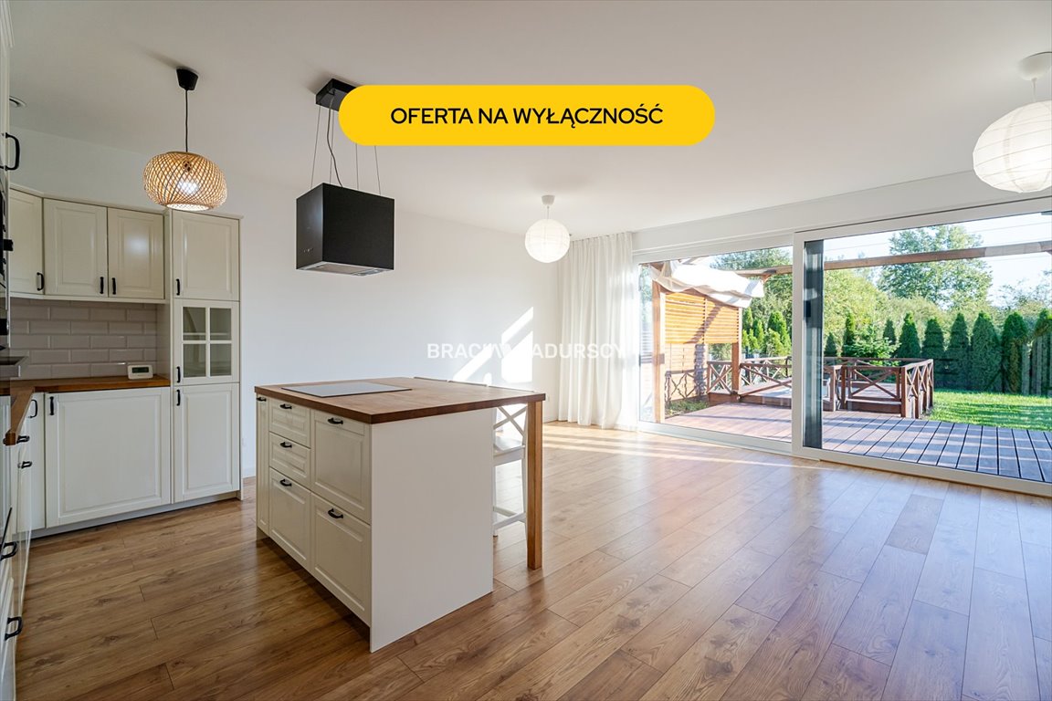 Polecam przestronny dom 123,5 m² z basenem i garażem w Krakowie Kraków, Dębniki, Skotniki, Księdza Franciszka Trockiego  124m2 Foto 1