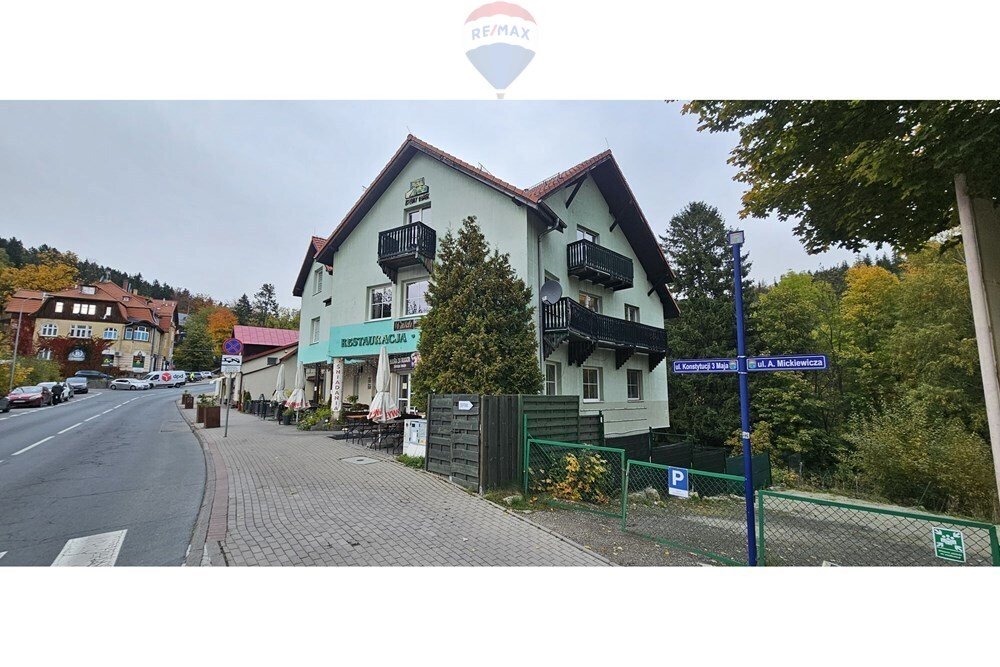 Dochody i komfort: pensjonat z restauracją w Karpaczu Karpacz  611m2 Foto 1