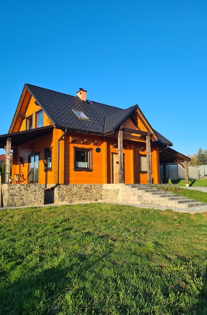 Dom z bali na dużej działce z fotowoltaiką i kominkiem Hermanowa  90m2 Foto 1