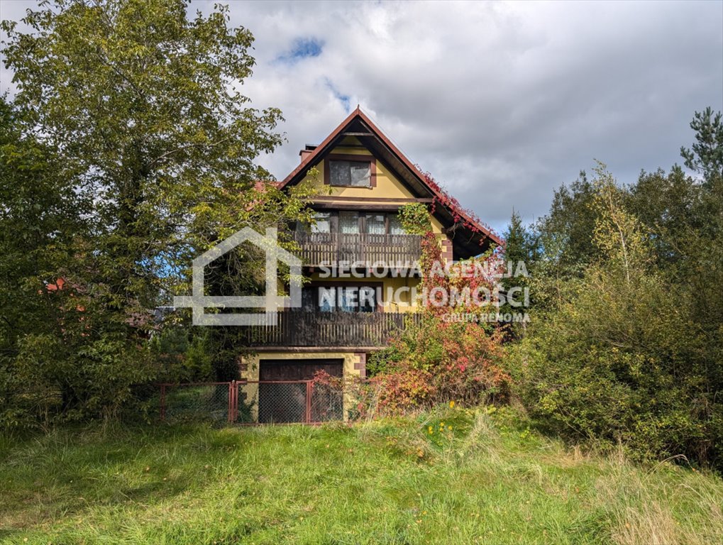 Urokliwy dom 148m2 z kominkiem i balkonami w Podjazach Podjazy  148m2 Foto 1