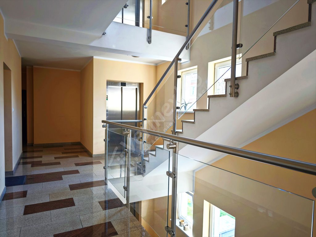 Mieszkanie dwupokojowe na sprzedaż Oleśnica  41m2 Foto 1