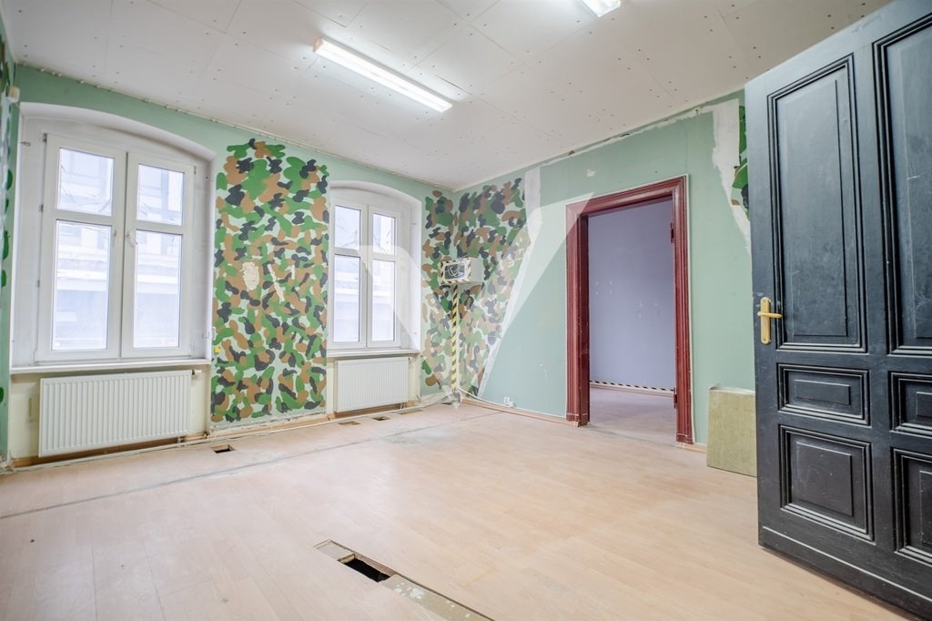 Lokal użytkowy 98 m2 z wejściem z chodnika, gotowy do działalności Bydgoszcz, Śródmieście  98m2 Foto 1