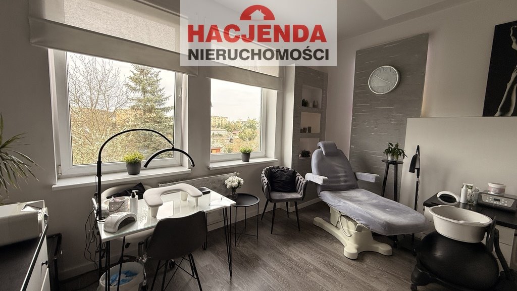 Funkcjonalny lokal 16 m² w centrum Polic, gotowy do wynajęcia Police  16m2 Foto 1