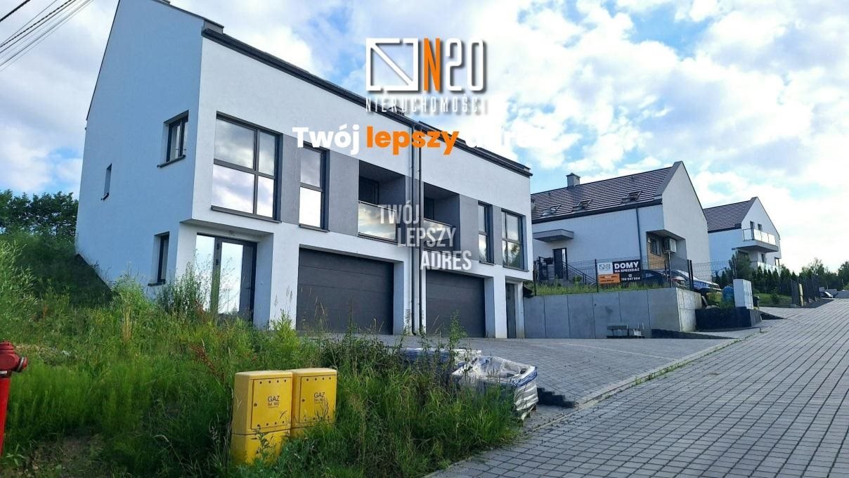 Nowoczesny dom bliźniak z garażem, 149,7 m2, Biskupice Bodzanów  150m2 Foto 1