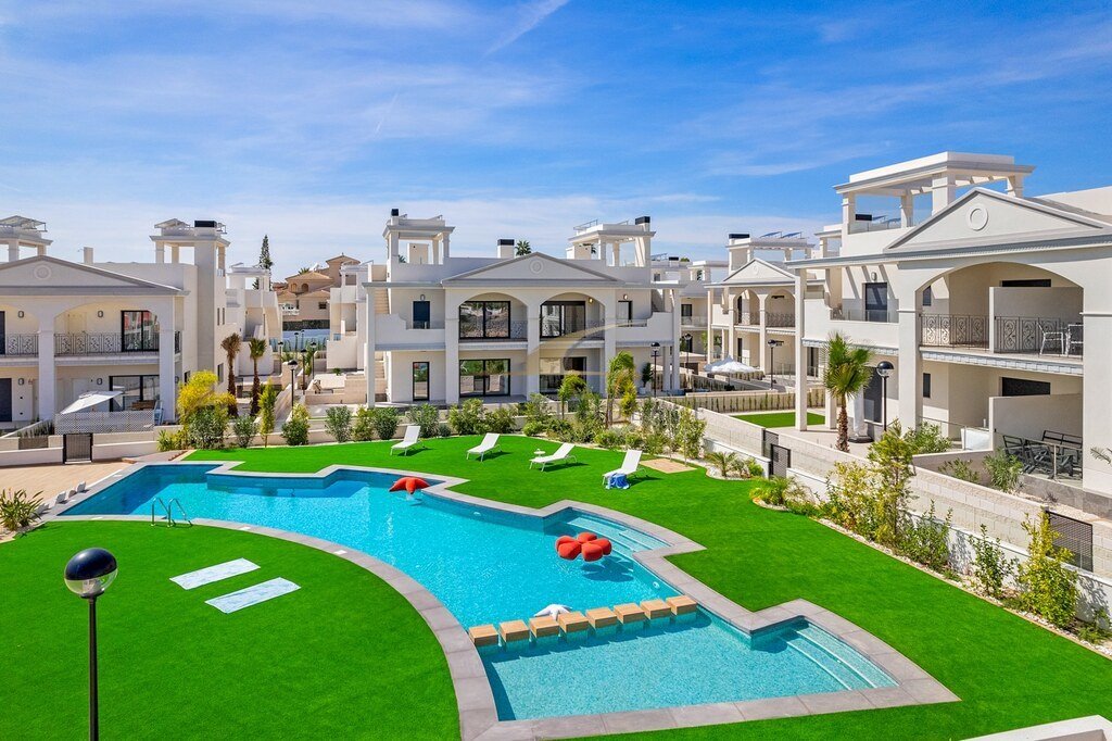 Mieszkanie czteropokojowe  na sprzedaż Hiszpania, Ciudad Quesada  107m2 Foto 1