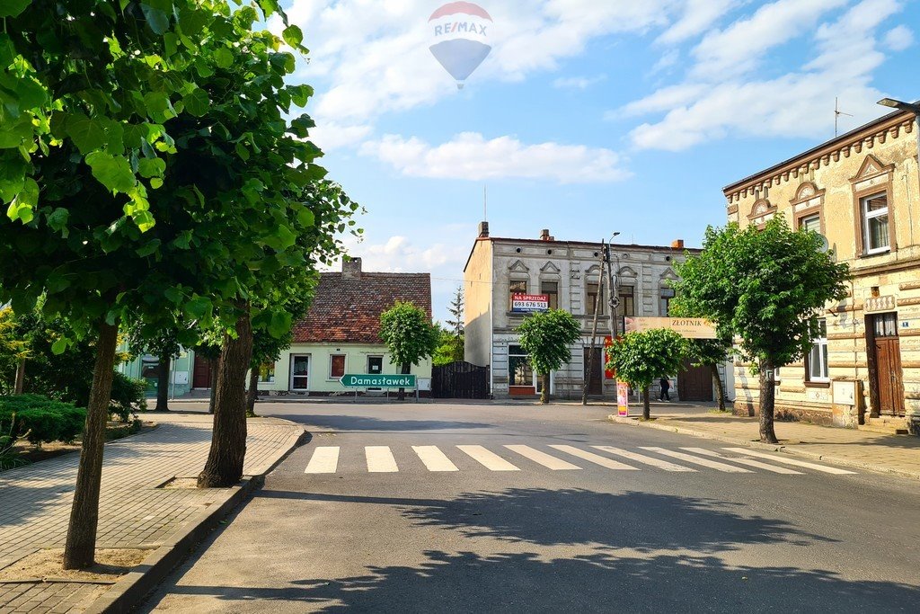 Dom na sprzedaż Janowiec Wielkopolski, Plac Wolności  655m2 Foto 1