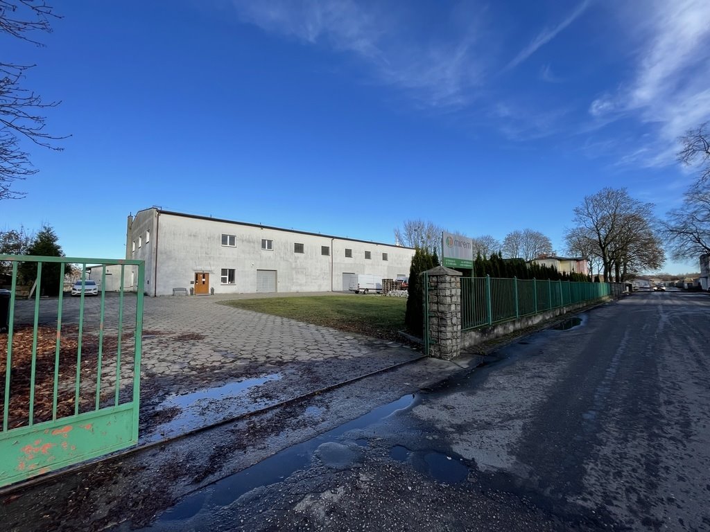 Magazyn i biura 1035 m² na działce 3938 m² Gryfice. Gryfice  1 035m2 Foto 1