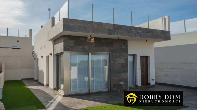 Nowoczesna willa z basenem i tarasem na dachu (170 m²) Hiszpania, Orihuela Costa  170m2 Foto 1