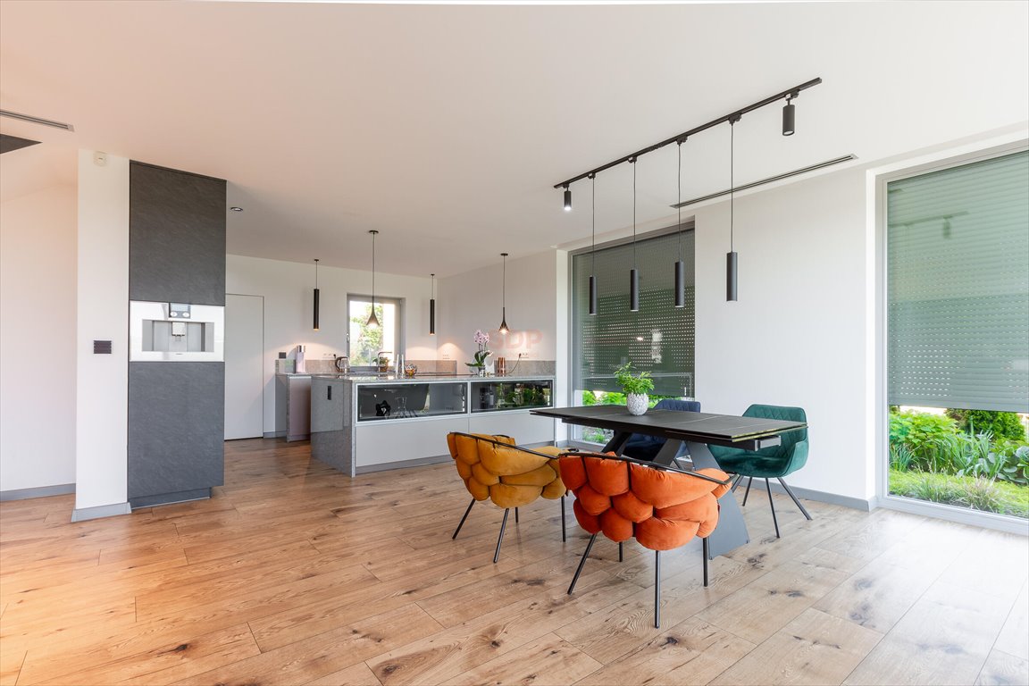 Luksusowy dom 290 m2 z panoramicznymi oknami i smart home Tyniec Mały, Ładna  290m2 Foto 1