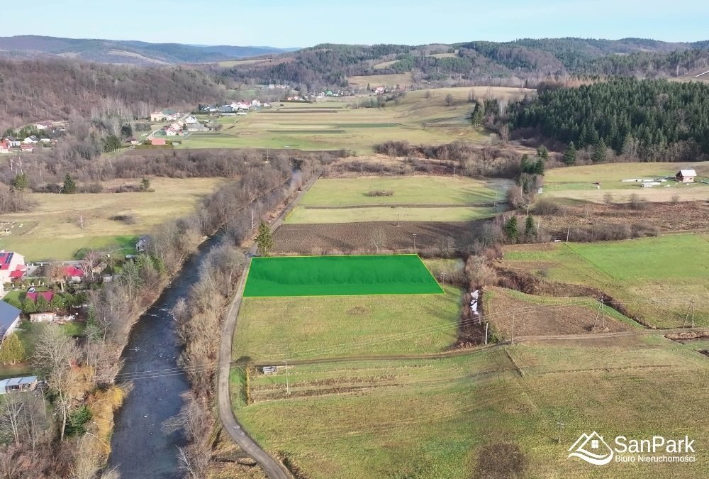 Działka nad rzeką w Zahoczewiu, 36 arów, budowa domu Baligród, Zahoczewie  3 626m2 Foto 1