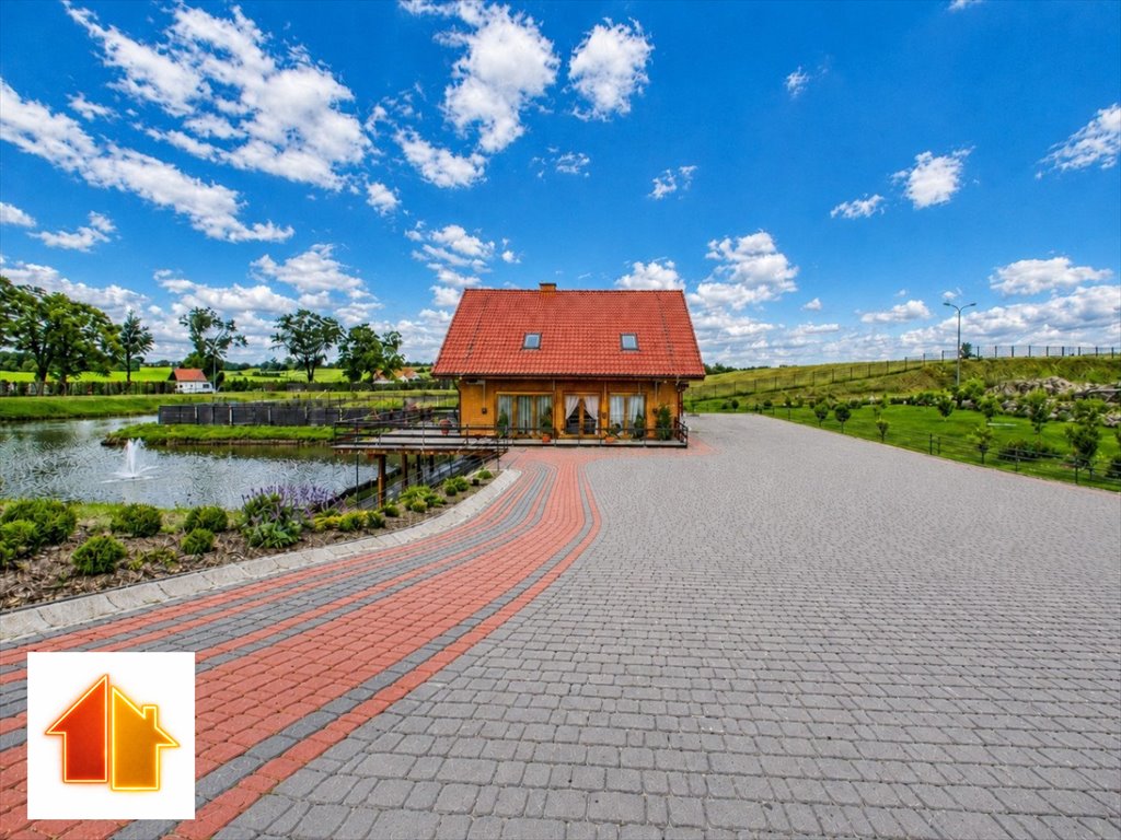 Zapraszam do obejrzenia rezydencji z prywatnym stawem i pełnym wyposażeniem Szklarnia, 19A  354m2 Foto 1