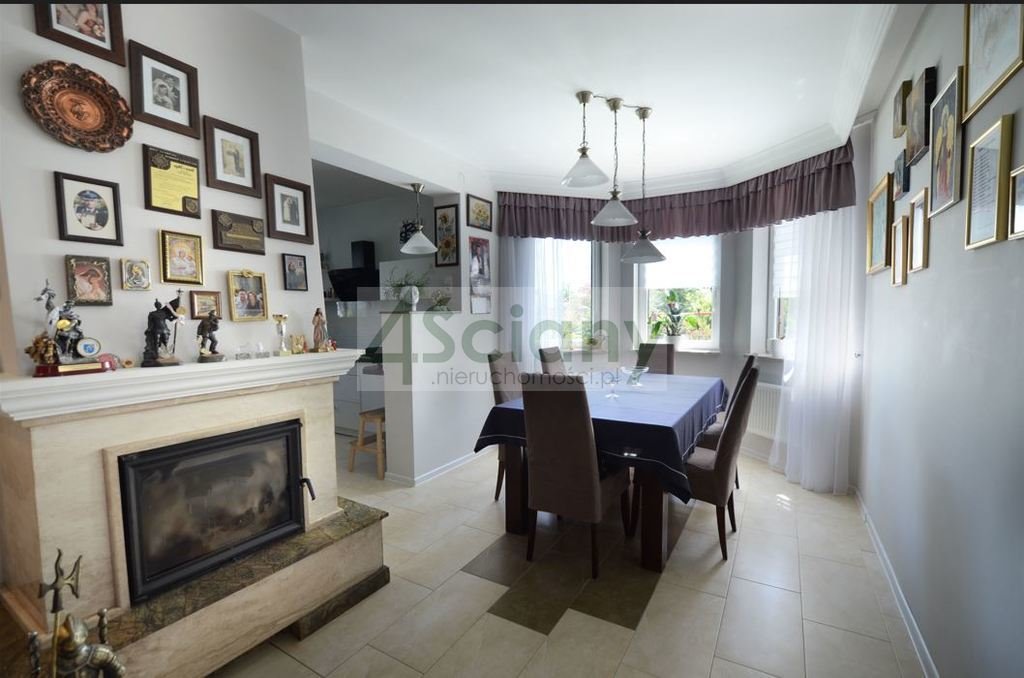 Dom na sprzedaż Młochów  300m2 Foto 1